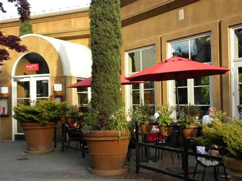 italian restaurant university village seattle.